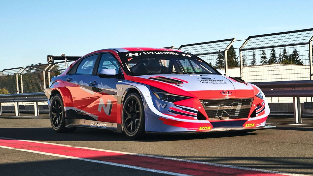 Janík Motorsport will field four cars at Hungaroring