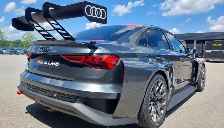ADITIS Racing expands with a third Audi