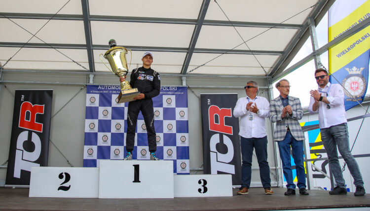 Jablonski received Luky 21 Challenge Trophy in Poznan