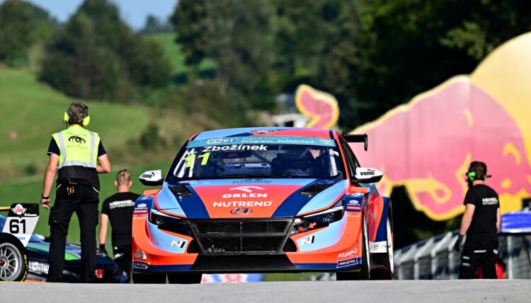 Jiří Zbožínek continues with Hyundai Janík Motorsport this season