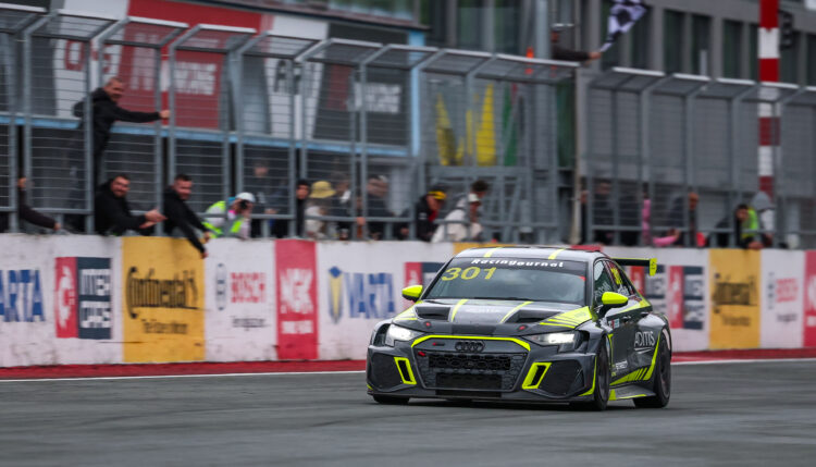 From sixth to first, Martin Kadlečík wins in changeable weather conditions